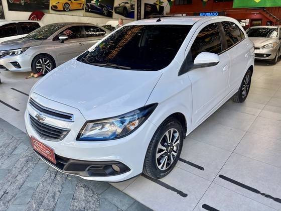 CHEVROLET ONIX 1.4 MPFI LTZ 8V FLEX 4P MANUAL CHEVROLET ONIX 1.4 MPFI LTZ 8V FLEX 4P MANUAL